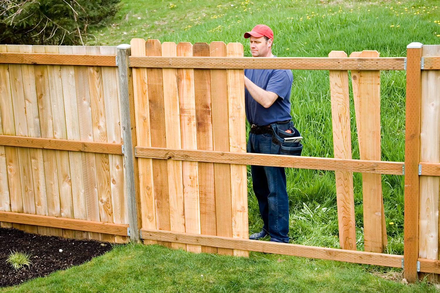 Affordable Fence Replacement Contractors